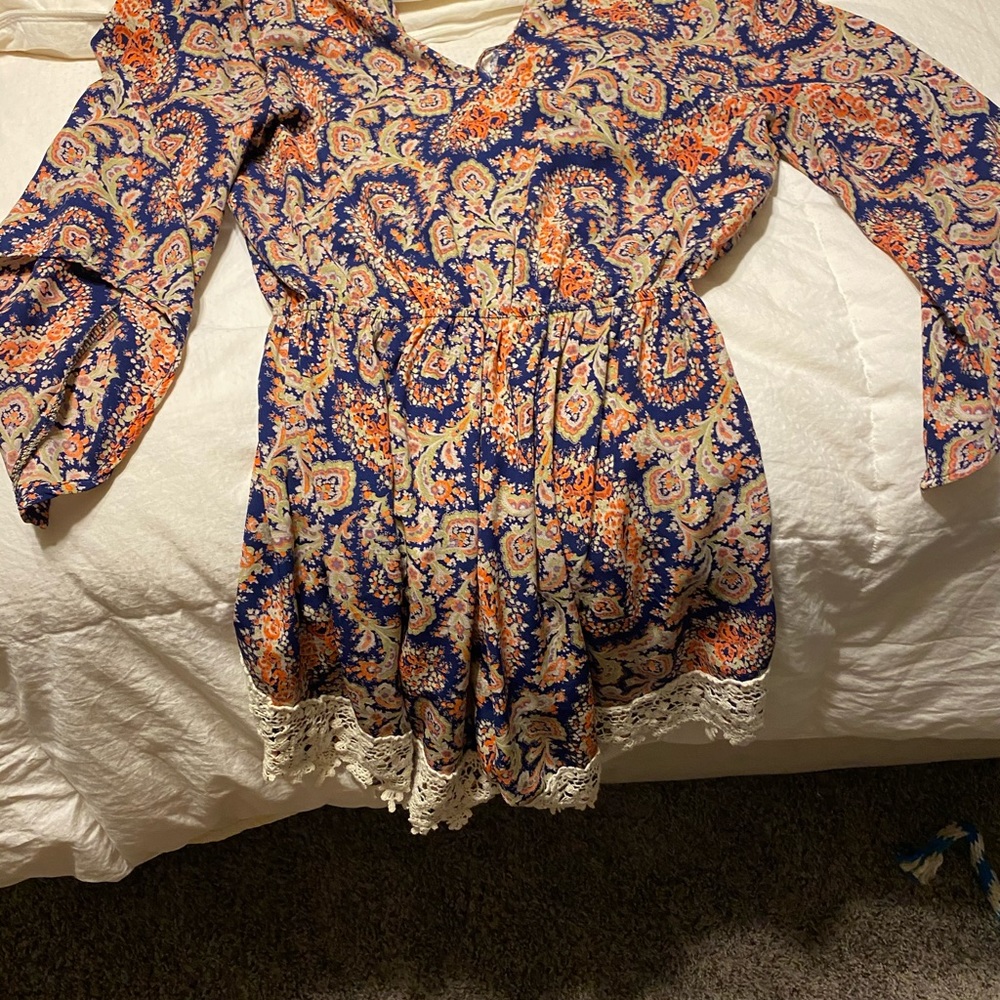 F R E E - paisley and white lace romper - Picture 5 of 9